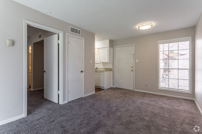 1HAB, 1BA - 470 ft² - Mayfair Apartments