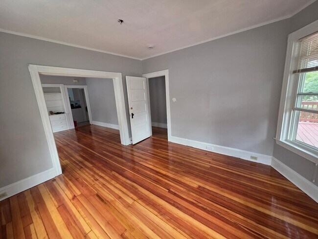 Foto del edificio - 318 Summer St