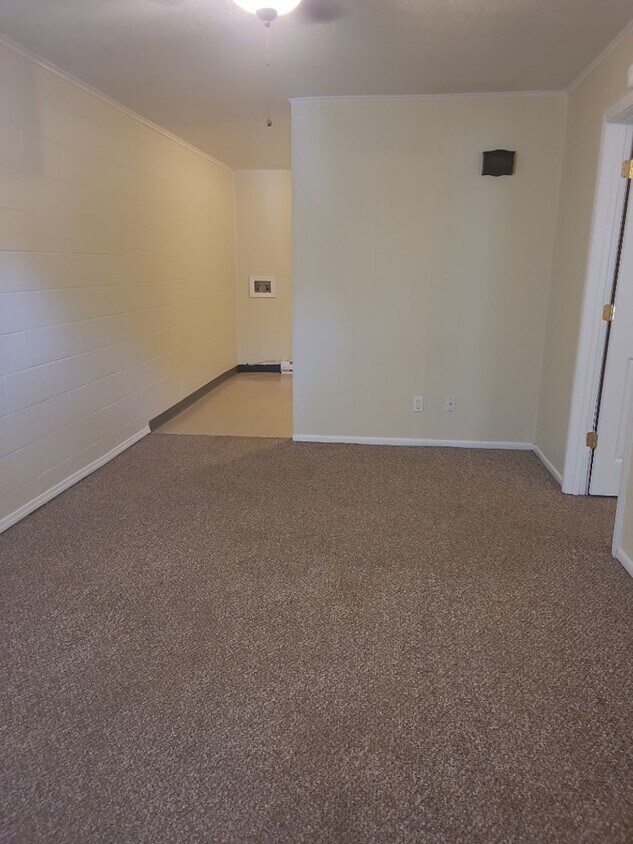 Foto principal - Montgomery Apartments