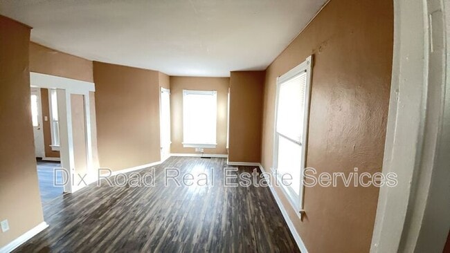 Foto del edificio - 1715 Warner Ave