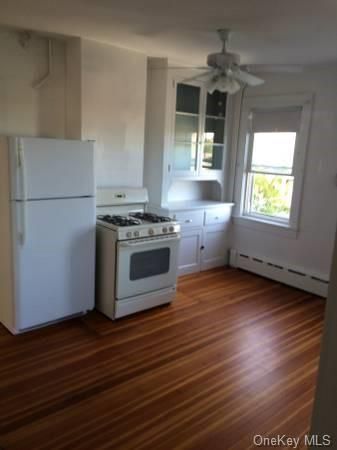 Primary Photo - 55 Chestnut St