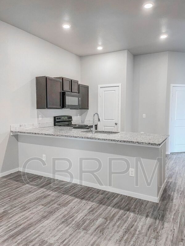 Building Photo - 2115 N Texas Ave