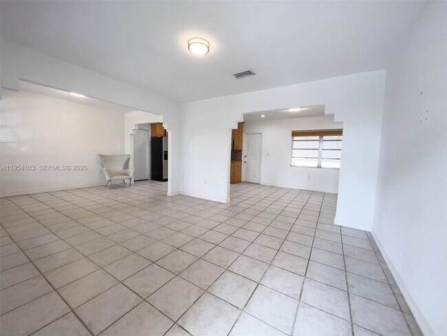 Foto del edificio - 6295 SW 33rd St