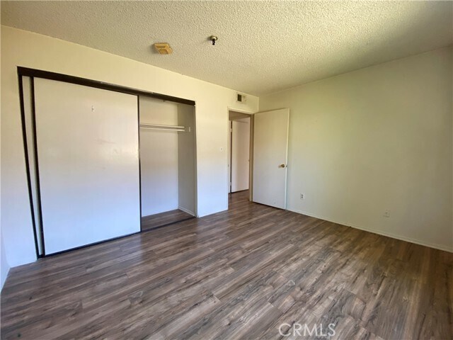 Foto del edificio - 987 E Del Mar Blvd