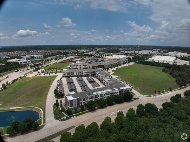 Exterior 3D - 301 Flower Mound