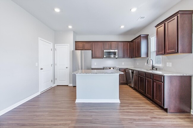 Building Photo - 322 Bountiful Dr