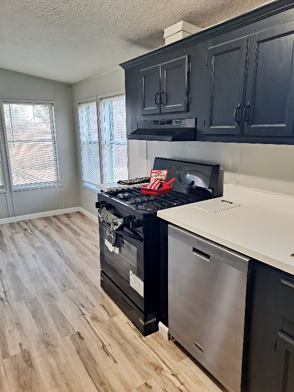 Building Photo - 17 Deerwood Park