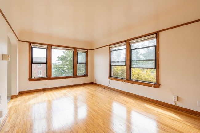 Interior Photo - Dixonian