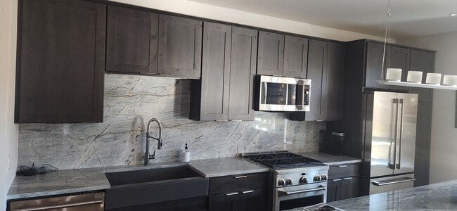 Foto del edificio - 1100 Blue River Pkwy