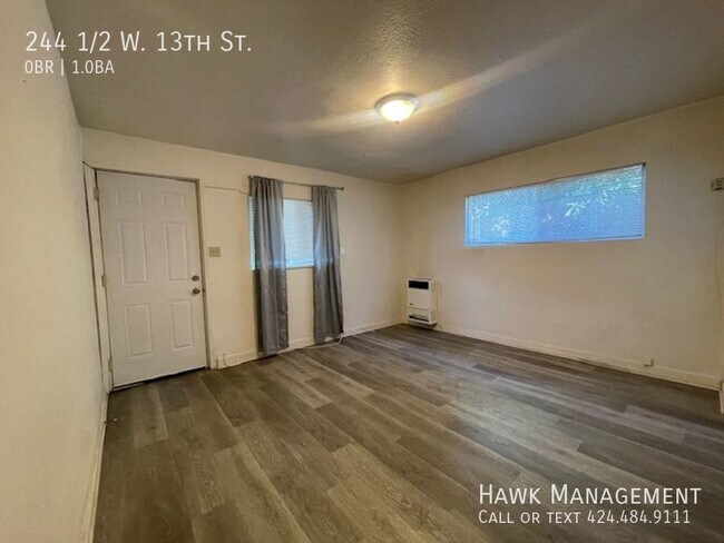 Building Photo - Charming Studio in San Pedro – 244 1/2 W. ...