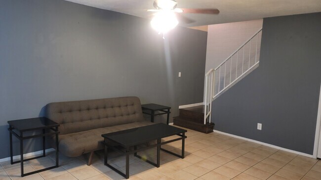 Foto del edificio - 600 S Dobson Rd