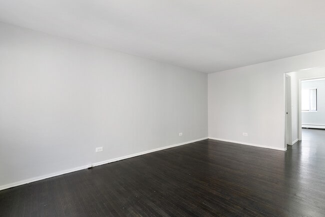 Building Photo - 6021 N Winthrop Ave