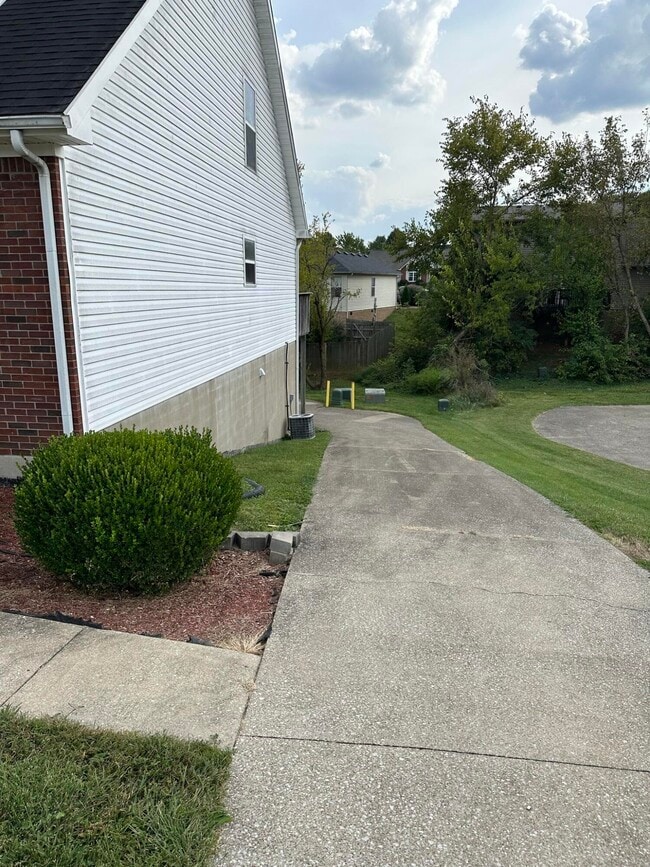 Building Photo - 1021 Excel Ct