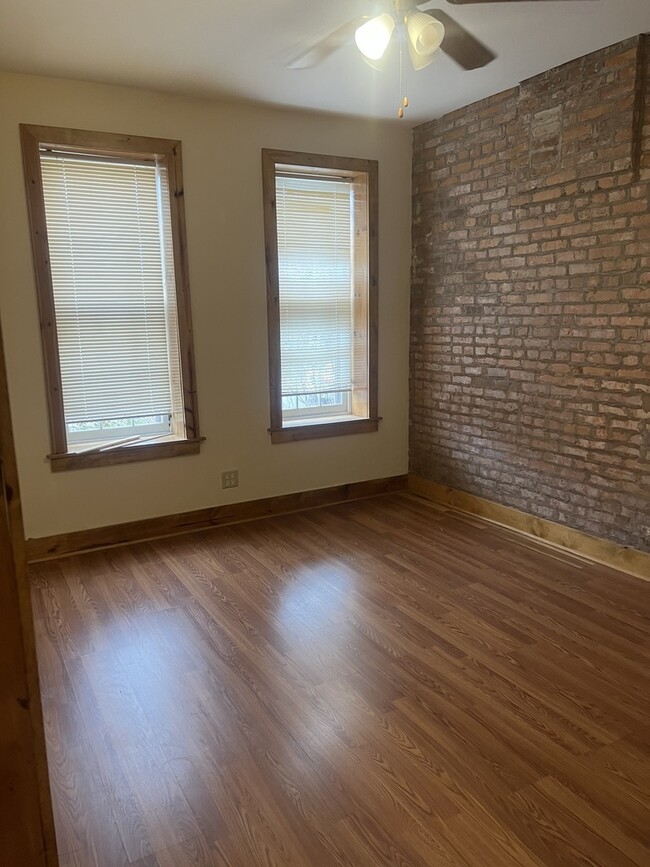 Building Photo - 11311 S Langley Ave