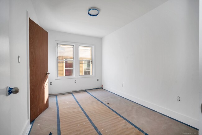 Building Photo - 242 Harral Ave