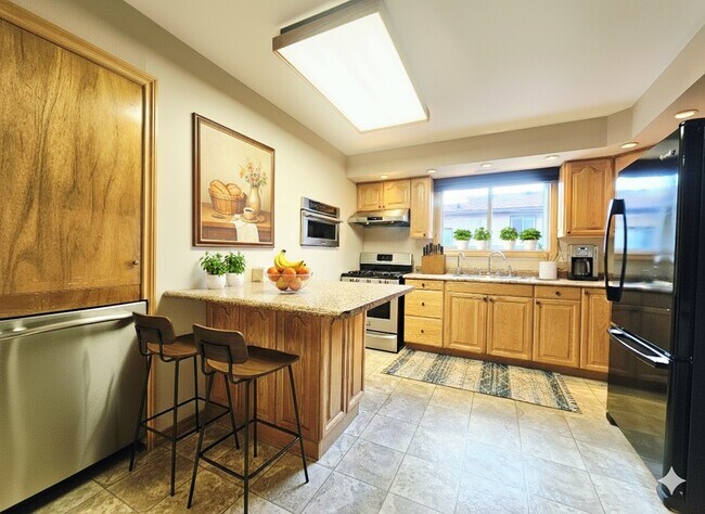 Photo du bâtiment - 210 Clifton Downs Rd