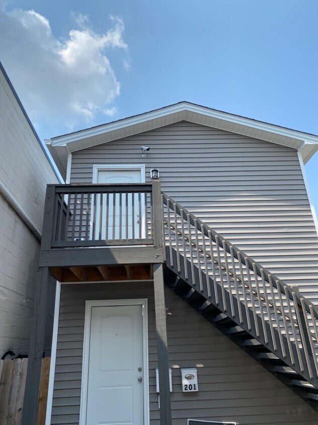 Foto principal - 194 Spruce St