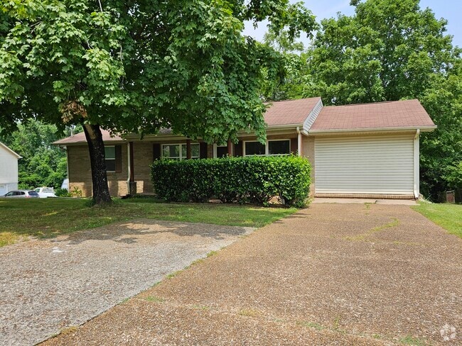 Building Photo - 103 Cedarwood Ct