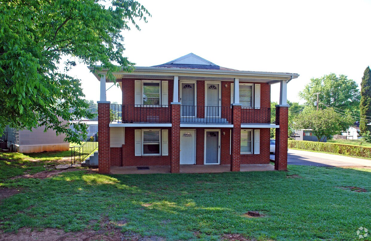Building Photo - 2506-2514 Cecelia Ave