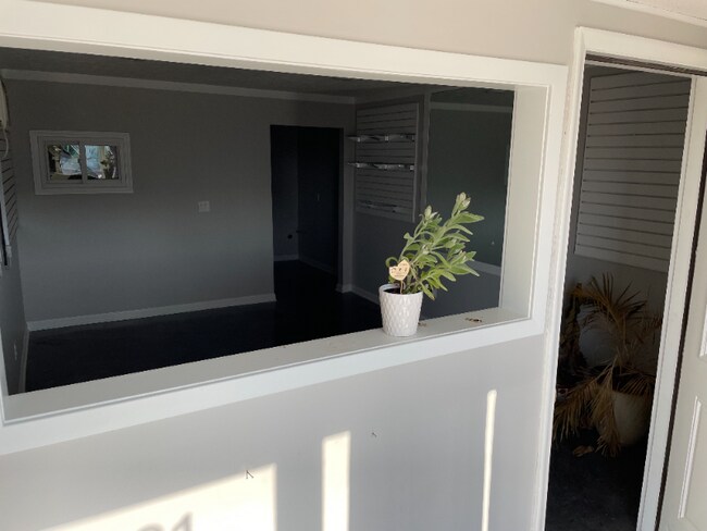 Foto del edificio - 14621 Grover St