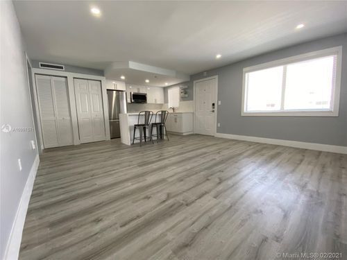 Foto del edificio - 3101 SW 27th Ave
