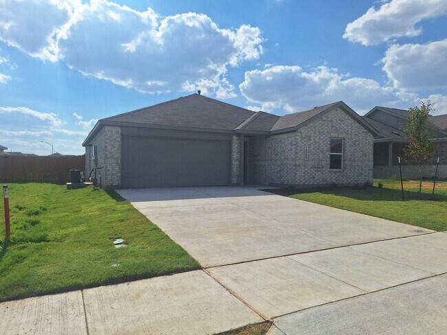 Foto del edificio - 15009 Bushwacker Wy