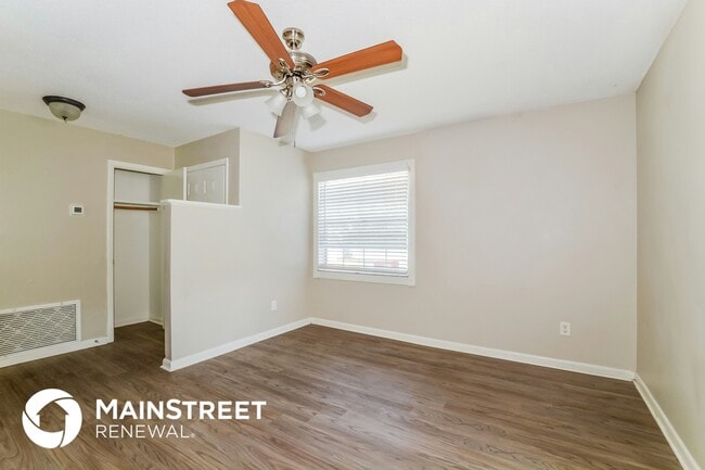 Building Photo - 3074 Riverbrook Dr