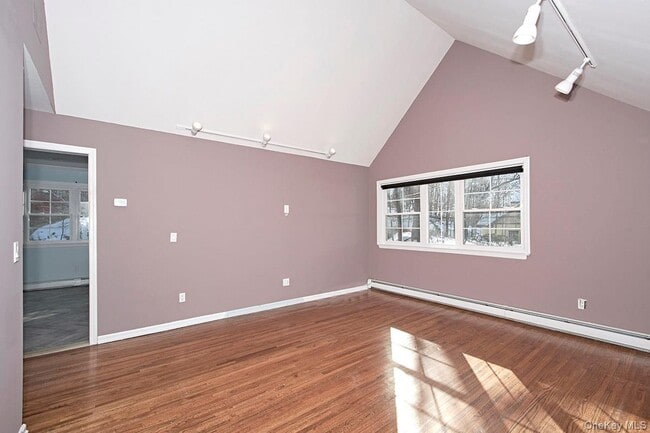 Building Photo - 50 Custis Ave