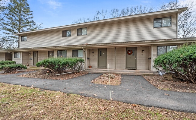 Building Photo - 339 Oakland St