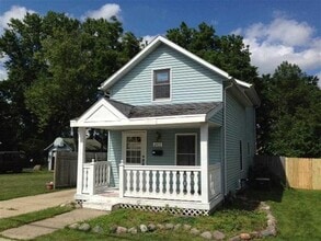 Building Photo - 265 South St