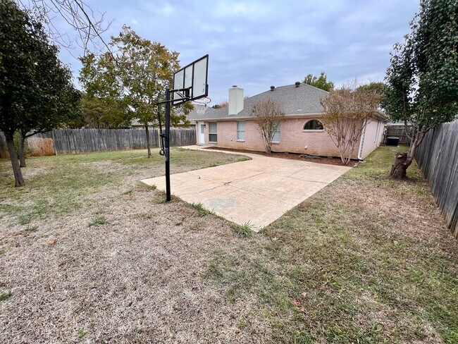 Foto del edificio - 2805 Yorkfield Ct