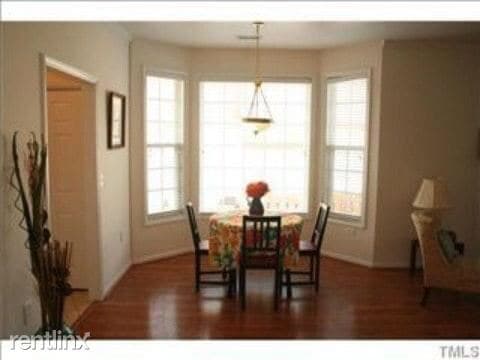 Building Photo - 2 br, 2 bath Townhome - 41 Signet Dr