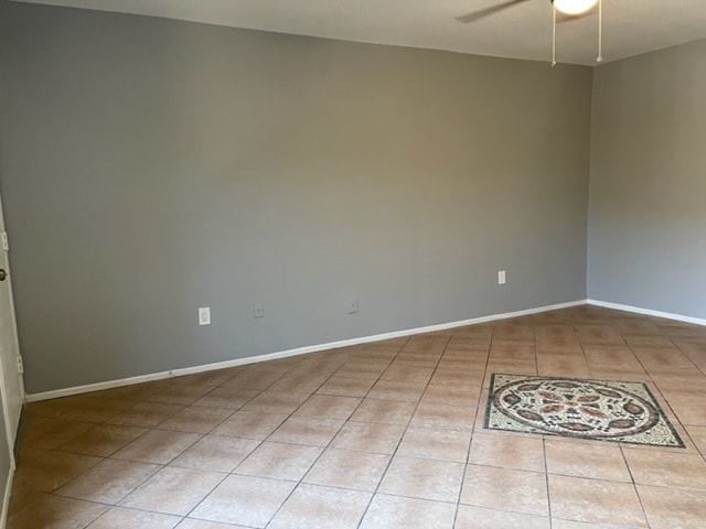 Building Photo - 6016 Almendra Ave