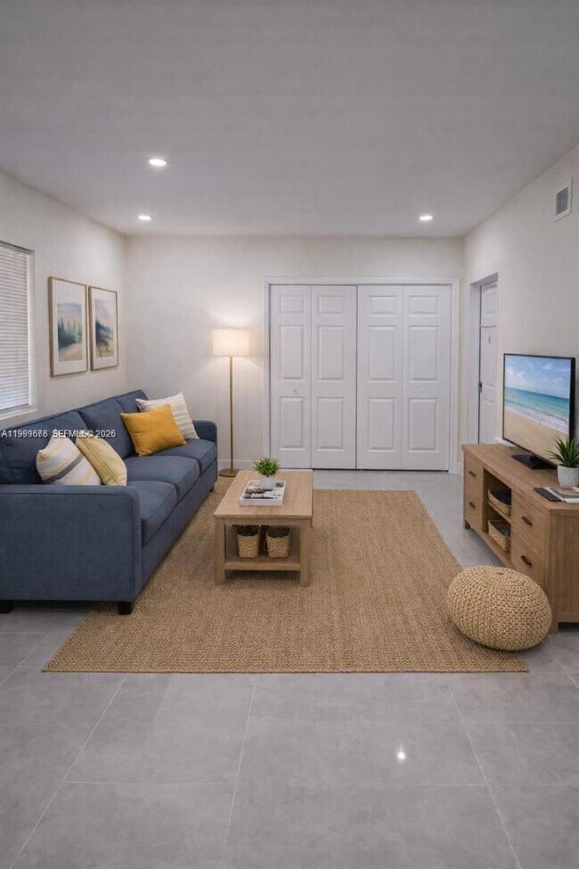 Foto del edificio - 3079 NW Flagler Terrace