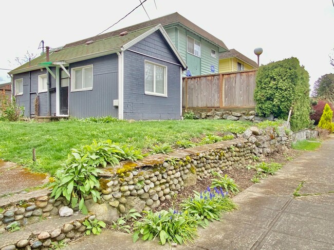 Building Photo - 2357 N 62nd St