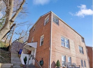 Building Photo - 3631 S Kemper Rd