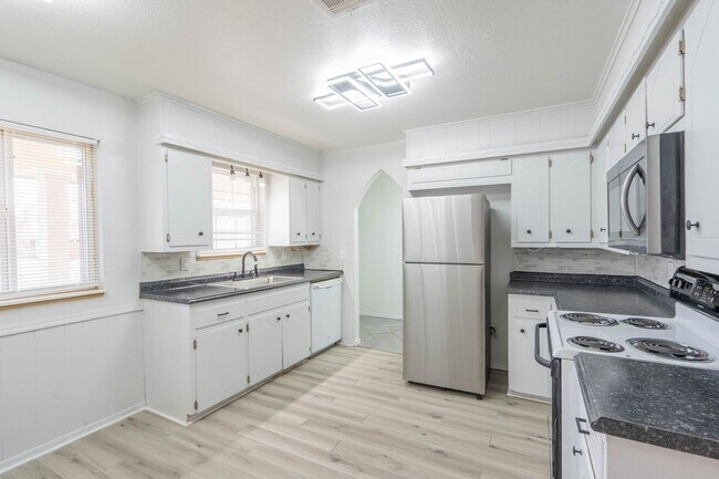 Foto del edificio - Bright and clean 3 bedroom home!