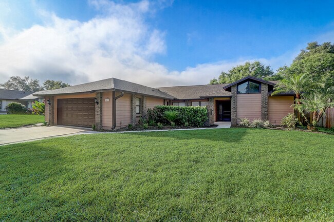 Building Photo - 9419 Woodbreeze Blvd