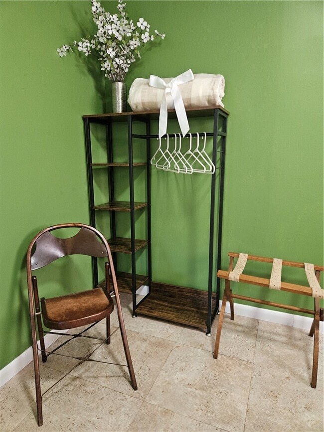 Foto del edificio - 1730 County Hwy 18