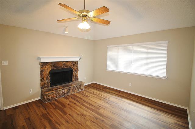 Foto del edificio - 2018 Garden Crest Ln