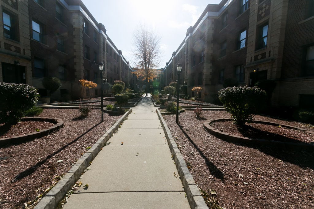 Foto principal - 834 W Waveland Ave