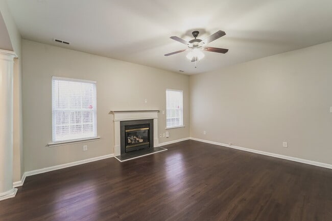 Foto del edificio - 10437 Gold Pan Rd