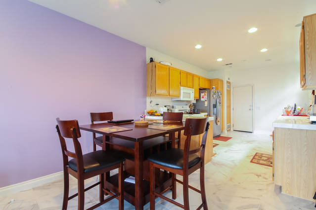 Building Photo - 52 Sobrante