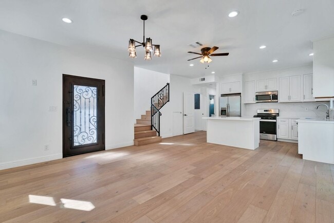 Building Photo - 11338 Barman Ave