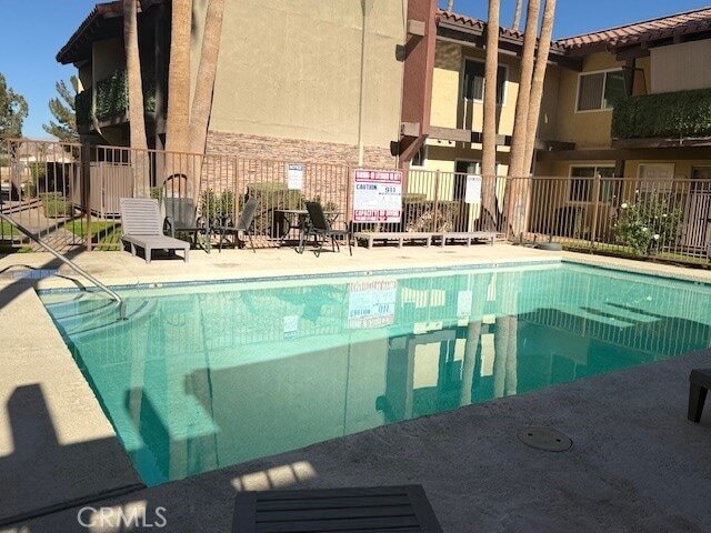 Foto del edificio - 51080 Eisenhower Dr