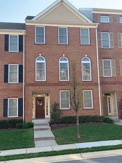 Foto principal - 2504 Cherry Tree Rd