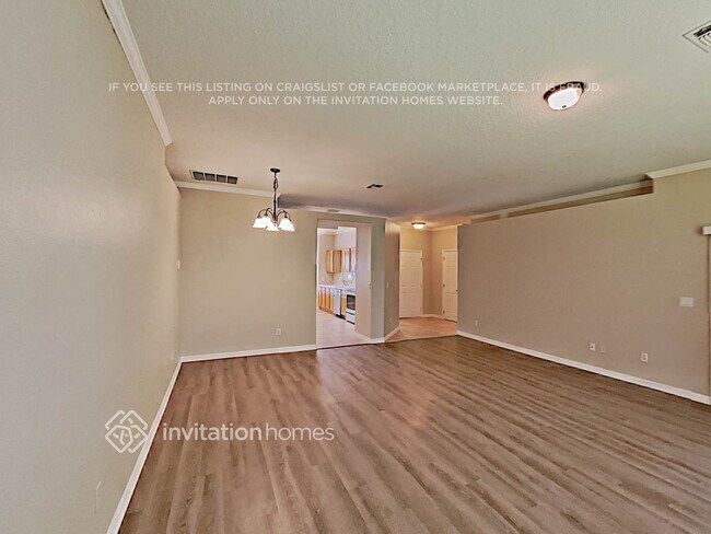 Foto del edificio - 3713 Fallscrest Cir
