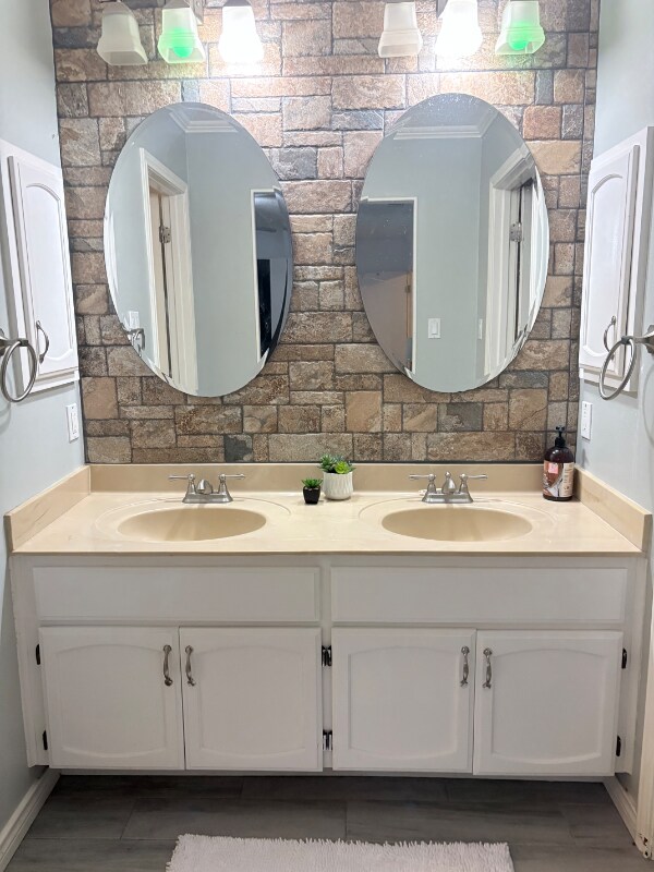 Foto del edificio - 15403 Forest Peak