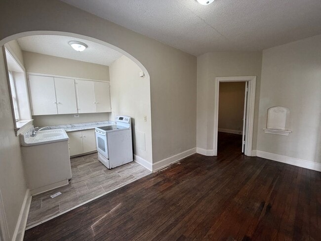 Building Photo - 1143 A&amp;B N Broad St.