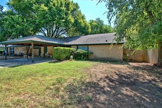 Building Photo - 9303 Quail Field Dr